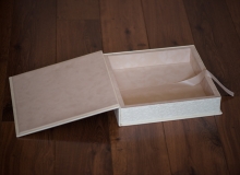 Ажурная коробка с бархатом