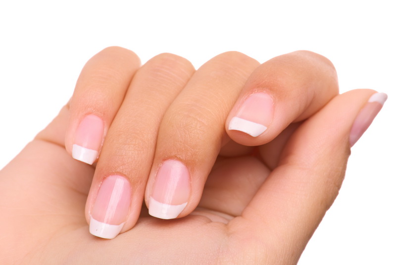 french-manicure-1